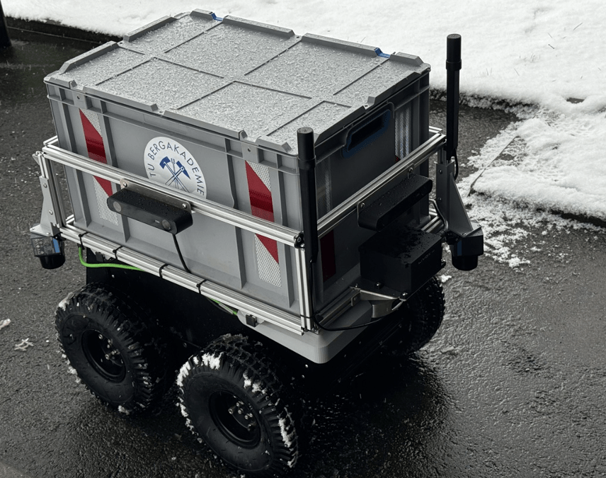 Enhancing Trustworthy Robotic Navigation in Uncertain Environments