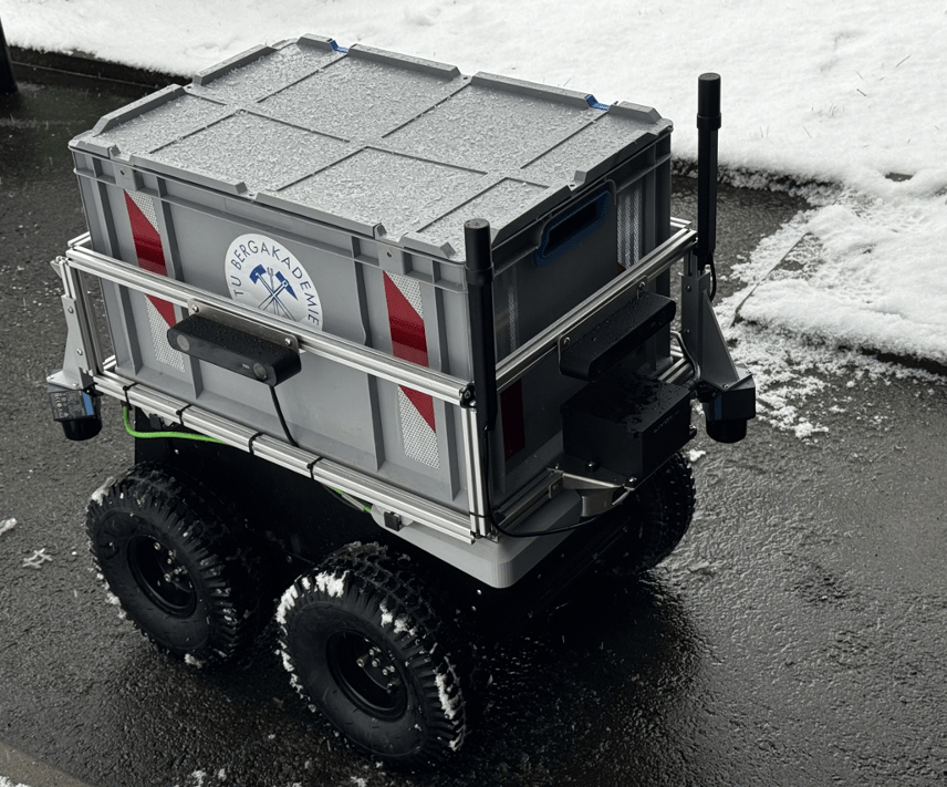 Enhancing Trustworthy Robotic Navigation in Uncertain Environments